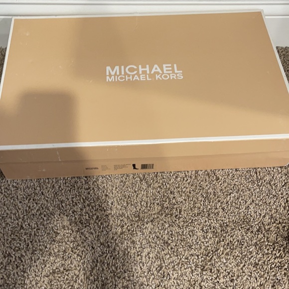 Michael Kors Boot - Picture 7 of 9